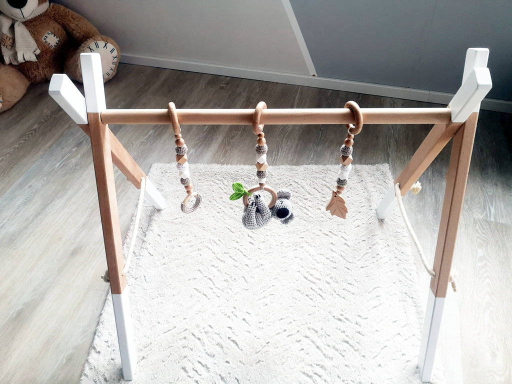 mallilu® 4er Set Koko Spieltrapez Spielbogen Baby gym Trapezspiel Spielcenter Holz mit Anhänger - Mallilu